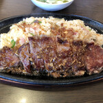 pony - カットステーキ&ガーリックピラフ