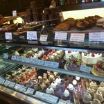 アルカション - ケース