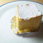 ツッカベッカライ カヤヌマ - クレーム（630円）