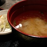 食事・喫茶 うふふ - 漬物と味噌汁もしっかり美味しい！