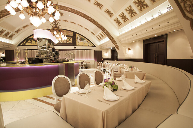 シャンデリア テーブル Chandelier Table 梅田 ダイニングバー 食べログ