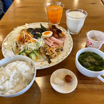 サンホテル福山 - 本日の朝食内容
            如月二十一日