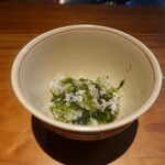 明道町中国菜 一星 - 烏賊を軽く痛めてレアで、アクセントに山わさび