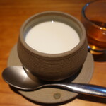 明道町中国菜 一星 - プルンプルンの杏仁豆腐