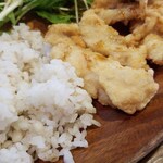 Marukan Sobaya - とり唐揚げミニ定食（320円）