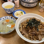 近江かね安 - 焼肉丼　1,300円