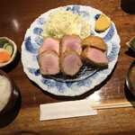 ぶた いながき - 特上ヒレカツ定食です