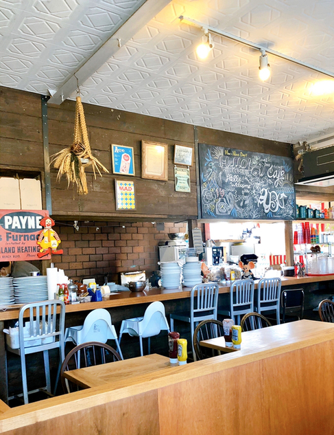 The Photo Of Interior Ace Burger Cafe Tabelog The Photo Of Interior Ace Burger Cafe Tabelog