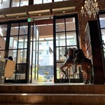THE GLOBE Cafe - 