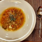 さくら vita - パスタランチにセットのミネストローネは、立派なスープ皿でボリュームしっかり