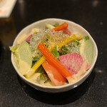 神戸牛ステーキ鉄板焼 雪月花 - 季節のサラダ