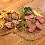 北出食堂 - 真ん丸ハンバーグ