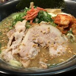 特製ラーメン 大中 - 