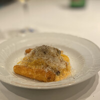 La Brianza - カルボナーラと揚げた白アスパラ