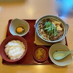 Joi Furu - すき焼き鍋定食（759円）