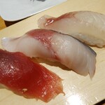 沼津魚がし鮨 流れ鮨 - 本まぐろ赤身・生さば・ほうぼう