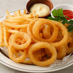 Onion rings & potatoes