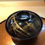 Tempura Burando Matsubakani Matsuya Machi Seiten - ワラビの器、内側、蝶々。季節の輪島のお碗