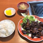 蒜山食堂 - 焼肉定食