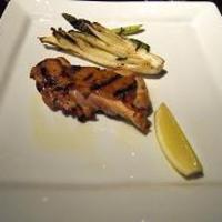 THE KAWABUN NAGOYA - 国産鶏もも肉と季節野菜のグリル香草オイルとレモン