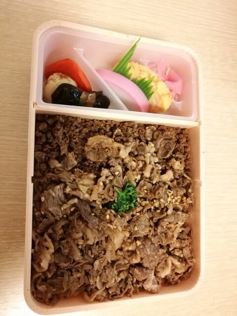 仙台の駅弁といえば 牛肉どまん中 と思っています By Dora 駅弁屋 踊 仙台駅店 仙台 弁当 食べログ 仙台の駅弁といえば 牛肉どまん中 と思っています By Dora 駅弁屋 踊 仙台駅店 仙台 弁当 食べログ