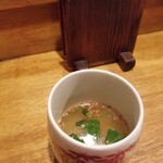 酉の - 鳥スープ(お通し①、②と合わせて800円)
