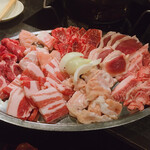 四条ホルモン - 先ずはこんな感じで、つけダレで食べます。