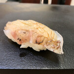 兄弟寿し - 新潟 真鯛(握り)
      