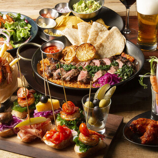 ディナータイムフード340円～・ドリンク640円～