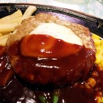 レストランオオタニ - ふっくら柔らかい合挽のハンバーグです。