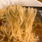 Masutei - 醤油ラーメンの麺