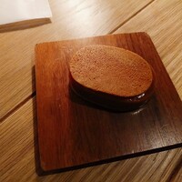 THE GATEHOUSE - 袋をあけて、フォアグラクリスピーサンドキャラメルマンゴー味