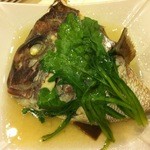 天神屋 - 鯛あらの酒蒸し　\1000(時価)