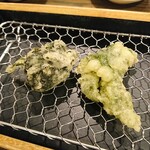 天ぷら 穴子蒲焼 助六酒場 - ワカメの天ぷら