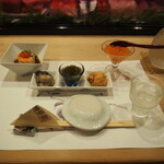 帆掛鮨 - 酒のアテたち ＆ 冷酒（三千盛 吟醸）