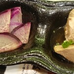 魚と酒 はなたれ 新橋店 - 小鉢も美味