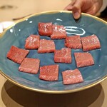 三谷 - 千葉県勝浦の２１３kgの鮪