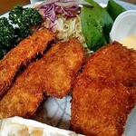 亀の家食堂 - フライのアップ