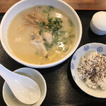 たなべ家 - 日替り定食 骨付き鶏旨塩ラーメン(700円)