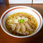 中華そば 嘉一 - 料理写真:☆【中華そば 嘉一】さん…鶏チャーシュー麺(≧▽≦)/～♡☆