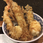本町製麺所 天 - 海老、穴子、半熟玉子、蓮根、サツマイモ、ゴボウの天ぷら