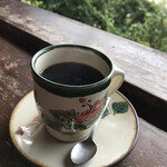 やんばる紅茶ティールーム - コーヒー（ハイビスカスの絵）