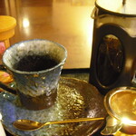 Gion Hitsuji Kafe - フレンチプレスのコーヒー