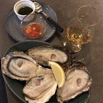 アンツ ミールズ アンド コーヒー バー - 