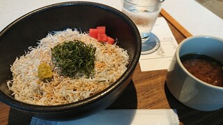 有楽町でひとりランチならココ カフェも和食も人気店選 食べログまとめ 有楽町でひとりランチならココ カフェも和食も人気店選 食べログまとめ