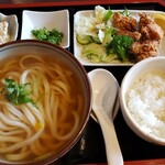 うどん屋 杉 - 日替りランチ　この日は唐揚げです