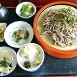 いろり　じねん - 「ざるそば」\700です