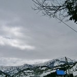 いろり　じねん - 店内で望遠鏡を使い「駒ケ岳」が見えます