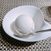 旬菜ステーキ処 らいむらいと - ヨーグルトアイス