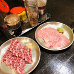 大衆ホルモン焼肉 順 - タン刺、ハラミ刺